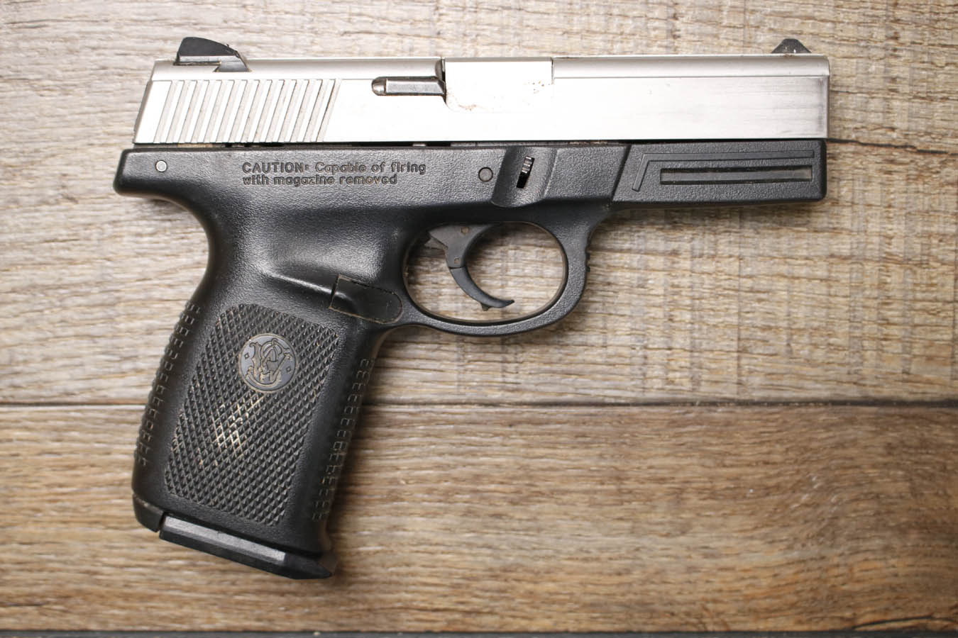 SMITH AND WESSON SW9VE 9mm Police Trade-In Pistol