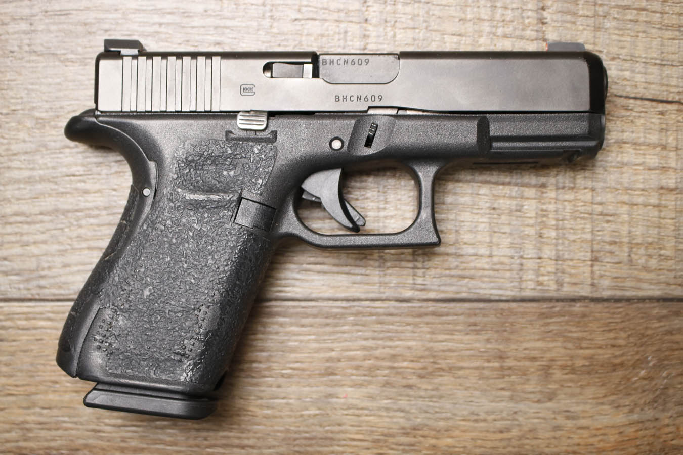 GLOCK 19 Gen5 9mm Police Trade-in Pistol with Stippling