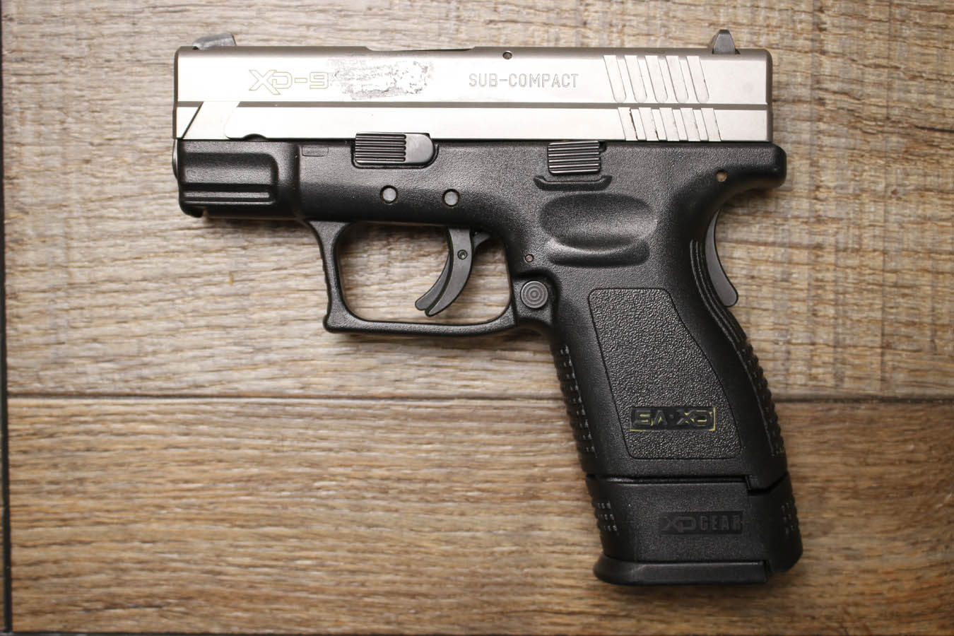 SPRINGFIELD XD-9 9mm Police Trade-In Pistol with Stainless Slide