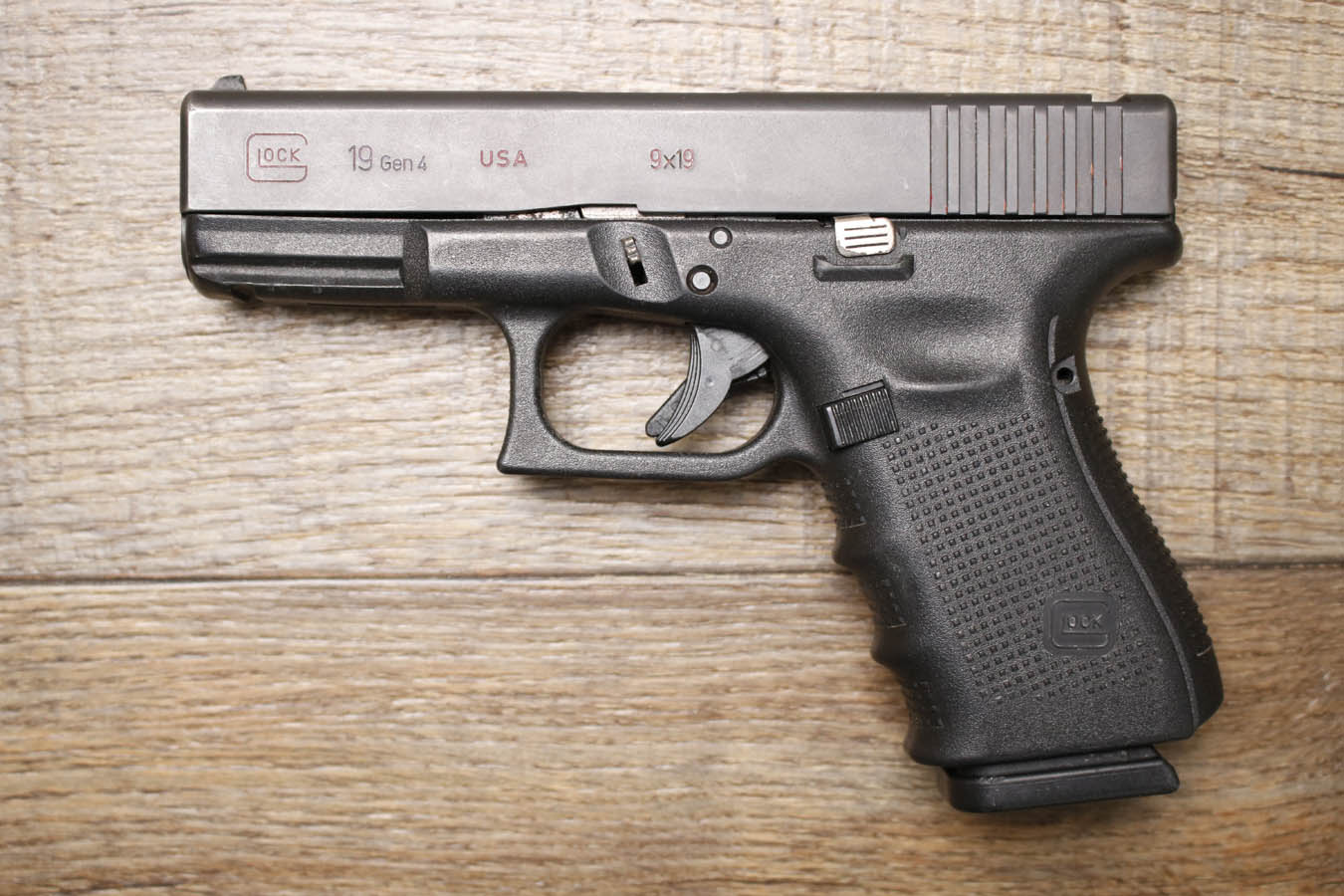 GLOCK 19 Gen 4 9mm Police Trade-In Pistol