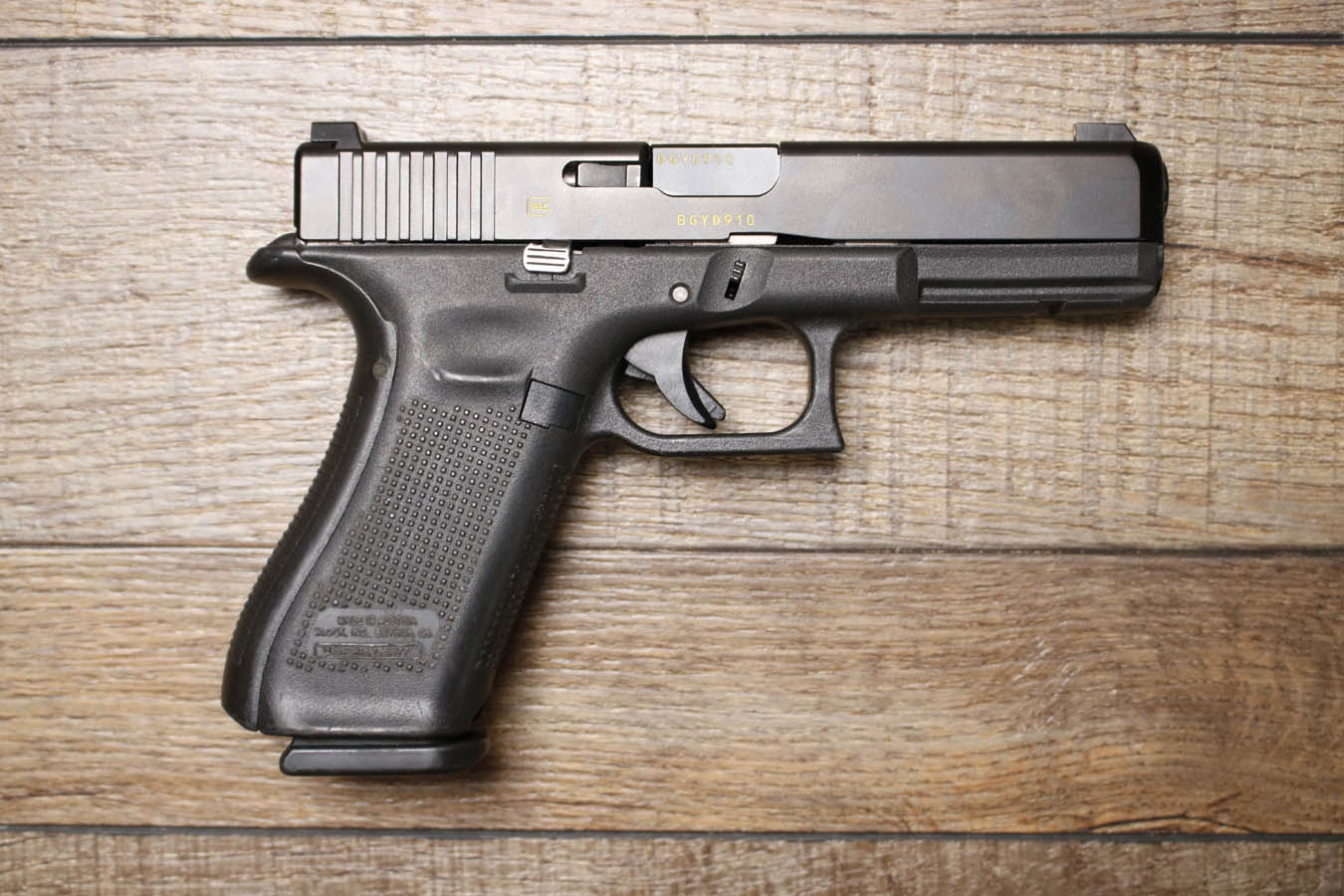 GLOCK 17 Gen 5 9mm Police Trade-In Pistol