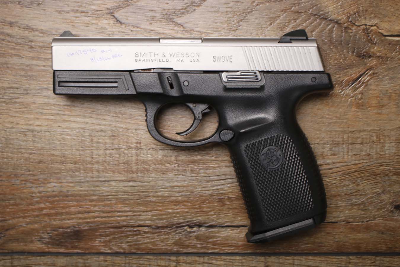 SMITH AND WESSON SW9VE 9mm Police Trade-In Pistol