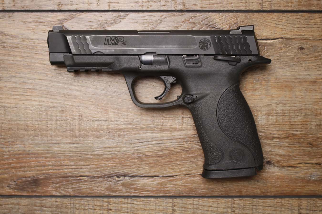 SMITH AND WESSON M&P45 Gen 1 45ACP Police Trade-In Pistol with Thumb Safety (Good Condition)