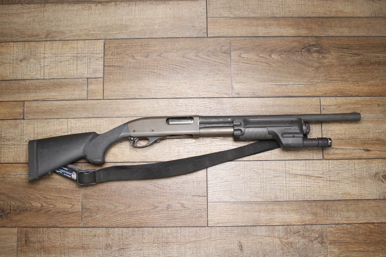 REMINGTON 870 Police Magnum 12GA Police Trade-In Shotgun with Flashlight Forend