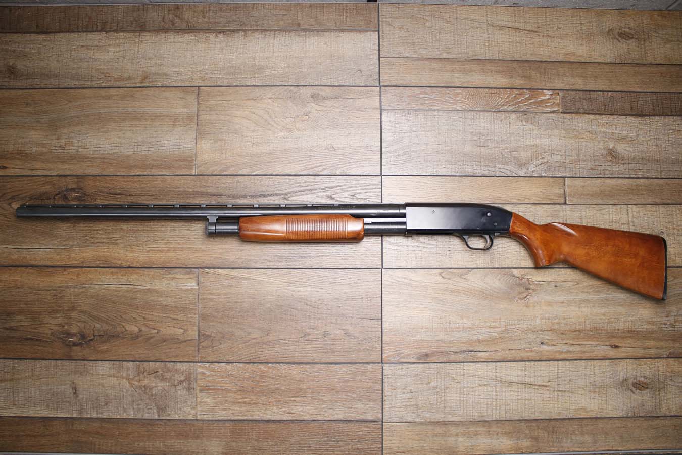 MOSSBERG 500AT 12 GA Police Trade-In Shotgun