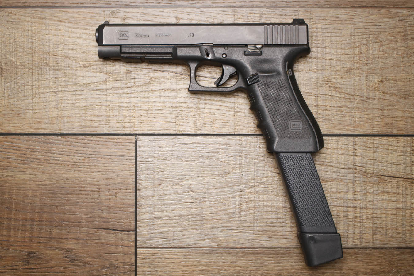 GLOCK 35 Gen 4 40 S&W Police Trade-In Pistol with Three Magazines