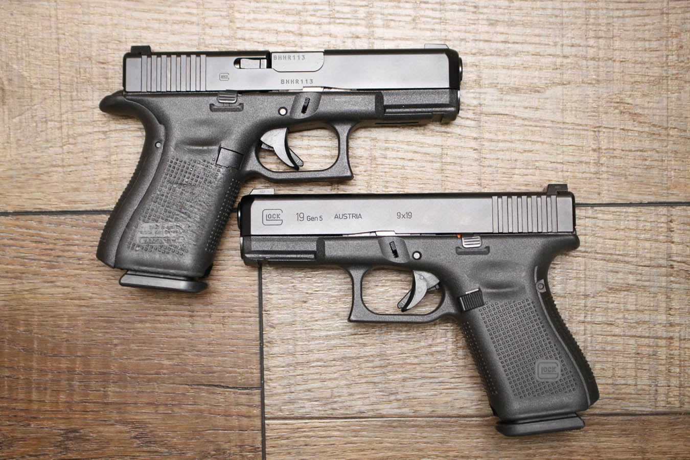 GLOCK 19 Gen 5 9mm Police Trade-In Pistol with Night Sights (Fair Condition)