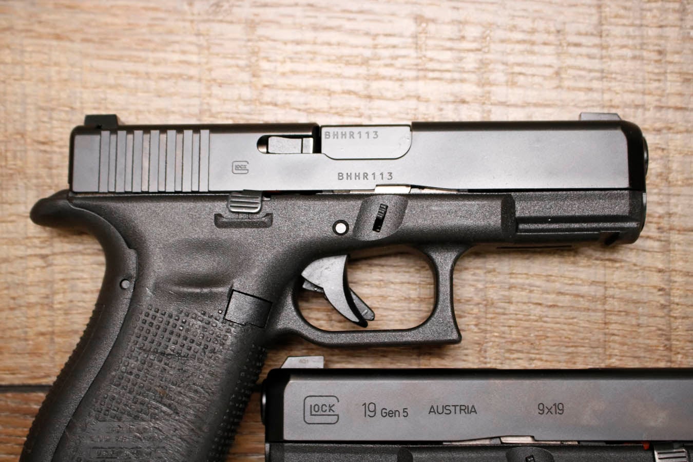 GLOCK 19 Gen 5 9mm Police Trade-In Pistol with Night Sights (Fair Condition)