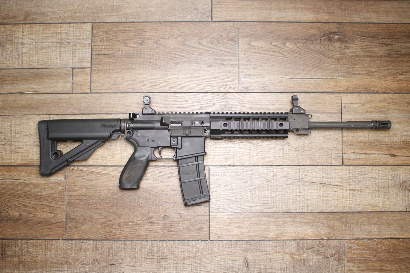 SIG SAUER SIG556 5.56mm Gas Piston Police Trade-in Rifle