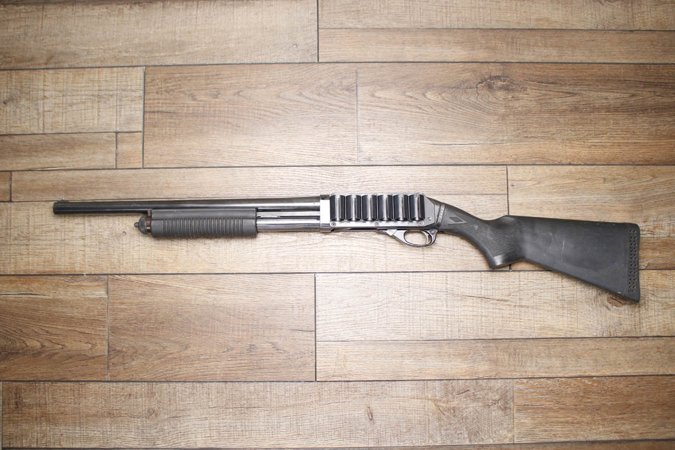REMINGTON 870 Police Magnum 12GA Police Trade-In Shotgun with Ribbed Foregrip 
