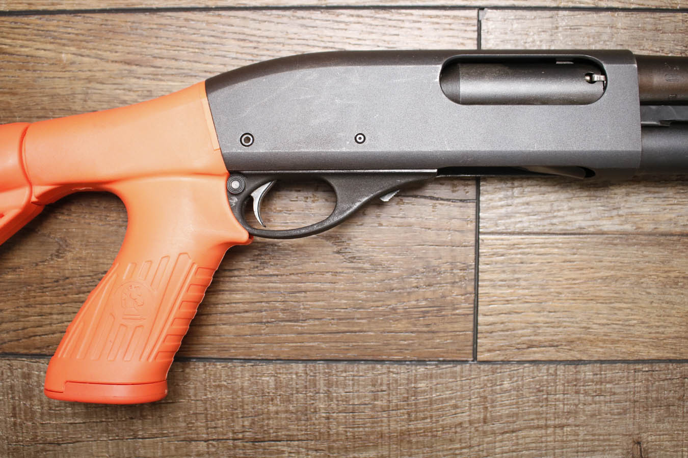 REMINGTON 870 Express Magnum 12GA Police Trade-In Shotgun with Synthetic Orange Furniture/Pistol Grip