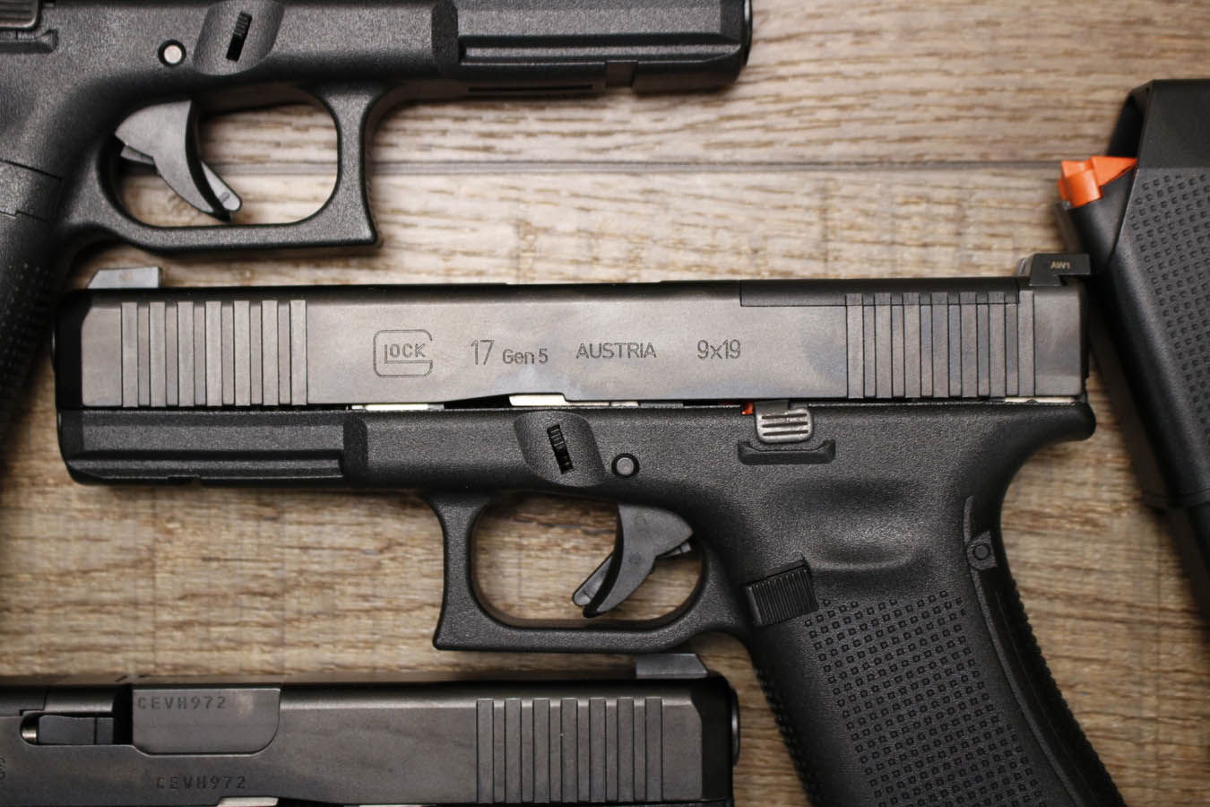 GLOCK 17 M.O.S. Gen 5 9mm Optic Ready Police Trade-In Pistols with Night Sights and Front Slide Serrations